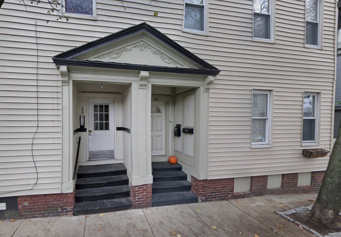 Primary Photo - 66 Middle St
