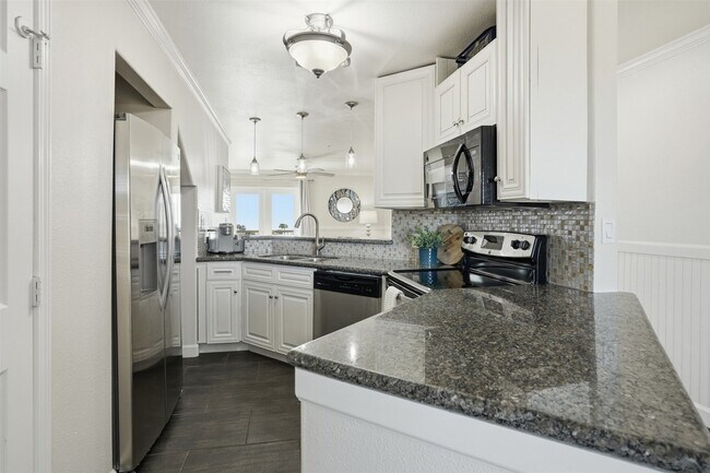 Foto del edificio - 9520 Seawall Blvd