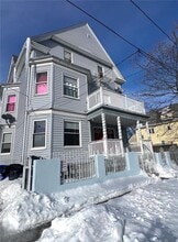 Building Photo - 51 Glenham St