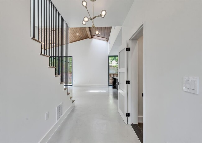 Building Photo - 4521 Avenue H Ave