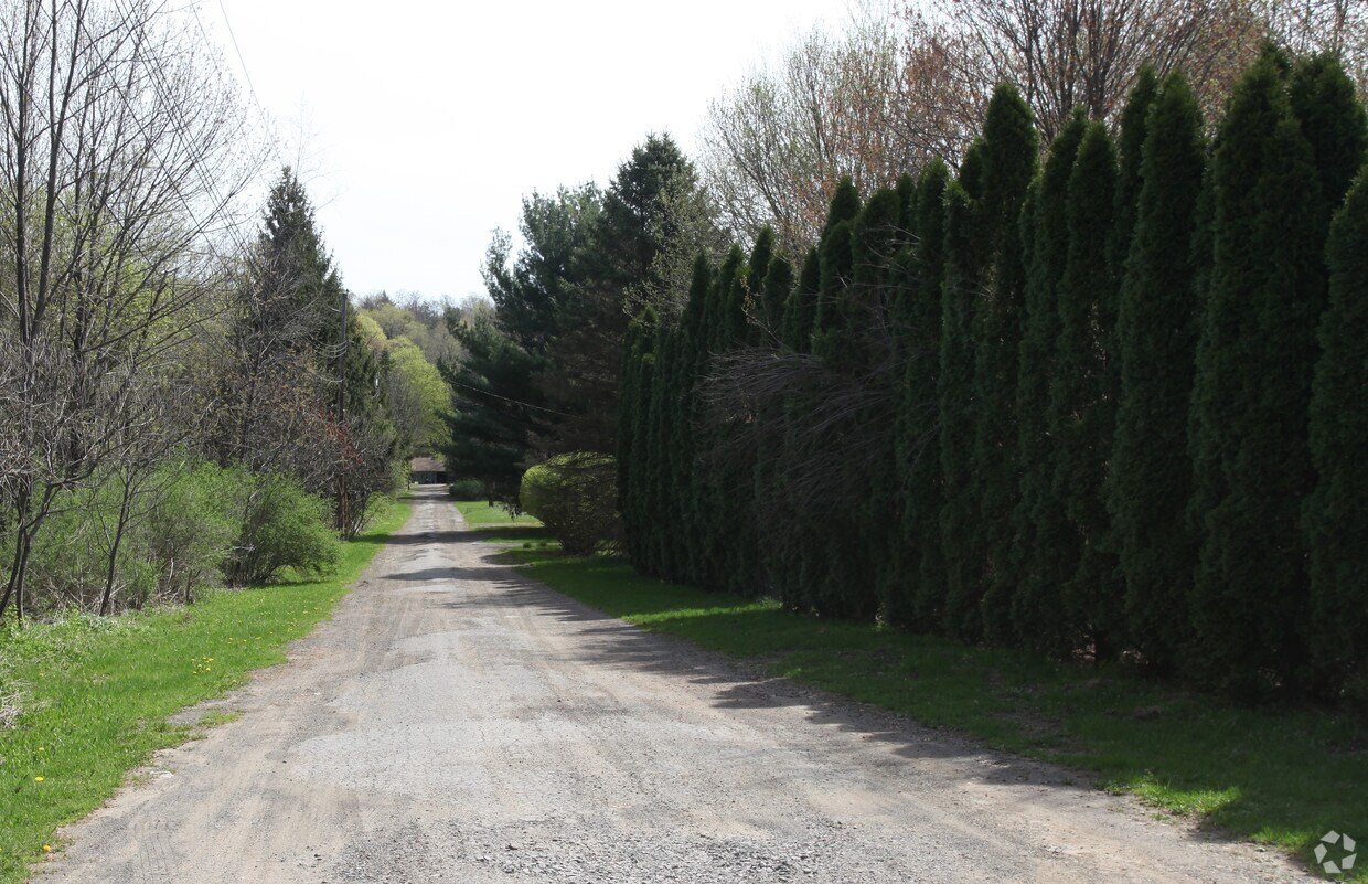 Building Photo - Sprague's Mobil Home Park