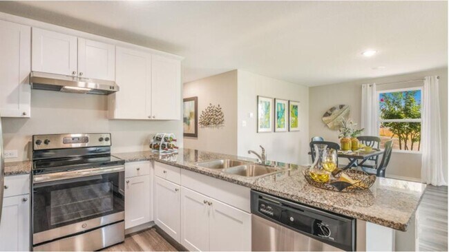 Building Photo - 2832 Rosefinch