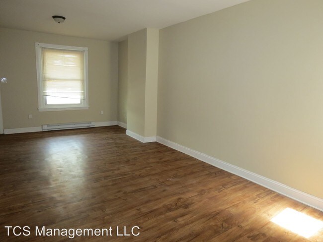 Building Photo - 5634 Walton Ave