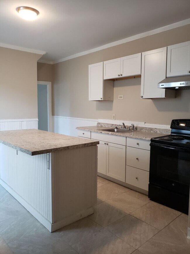 Foto del edificio - 327-329 W. King Street