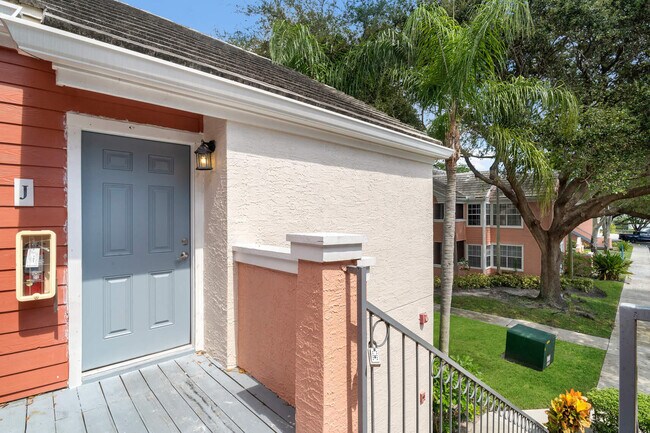 Foto del edificio - 1055 Crystal Way