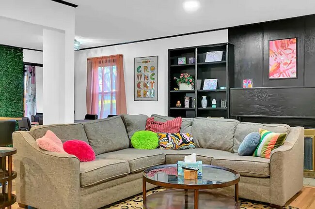 Foto del edificio - 9104 W 69th Terrace
