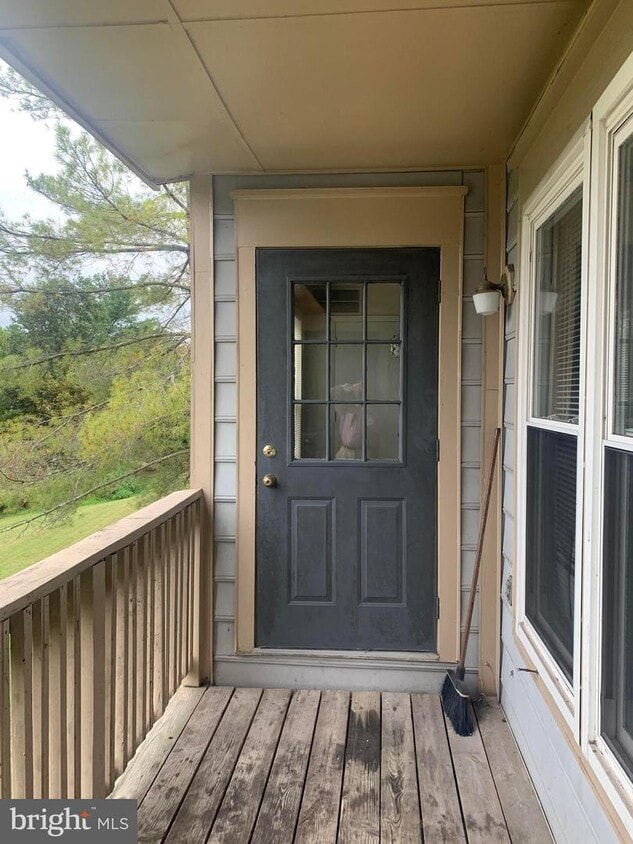 20183 Locustdale Dr Unit 272, Germantown, MD 20876 Condo for Rent in