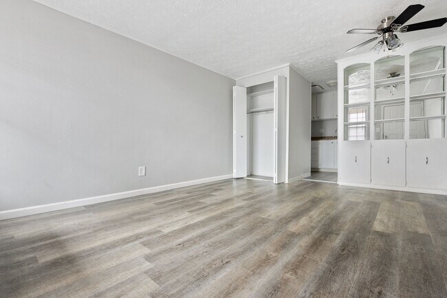 Interior Photo - Independence Village, Reynoldsburg, OH