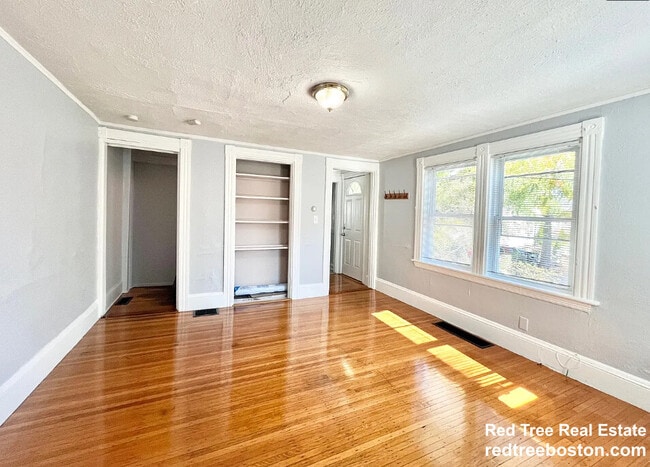 Building Photo - 7 Griggs Pl