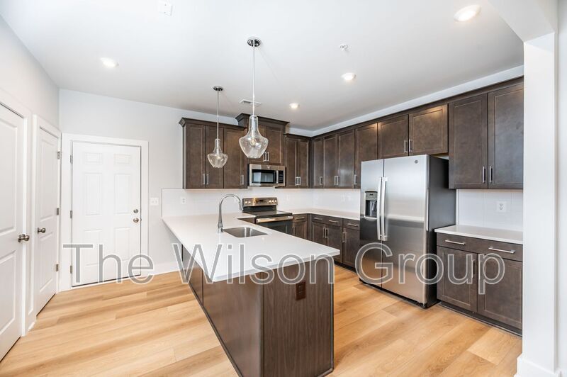 Primary Photo - 1504 W Moore St