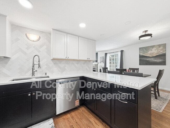 Foto del edificio - 8418 Everett Way