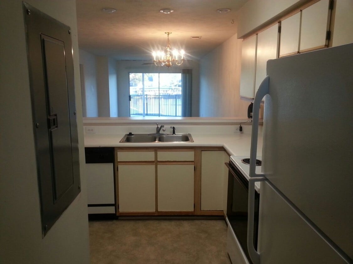 Foto del edificio - 1st Floor 1 Bedroom Condo in Waterway Village