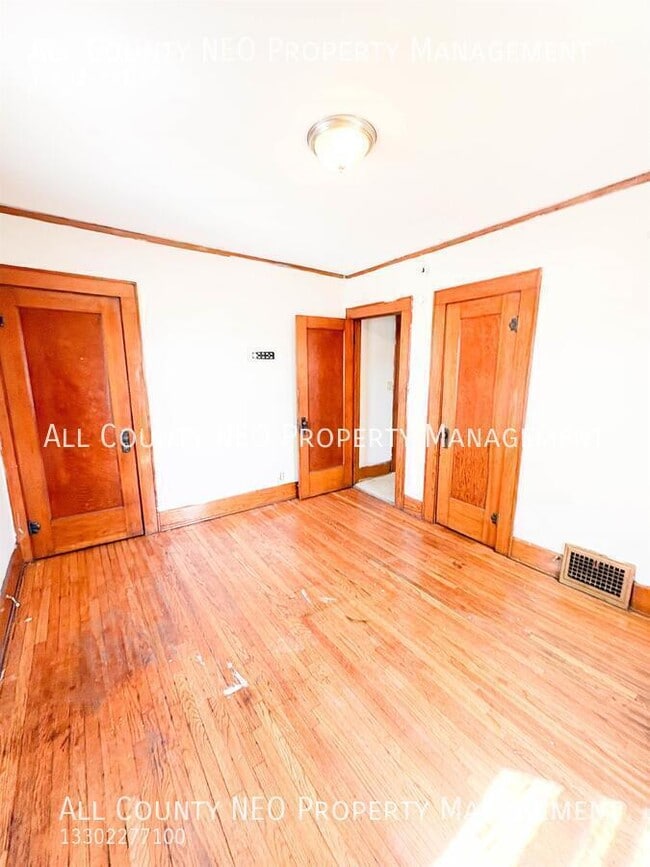 Building Photo - 680 Sherman St