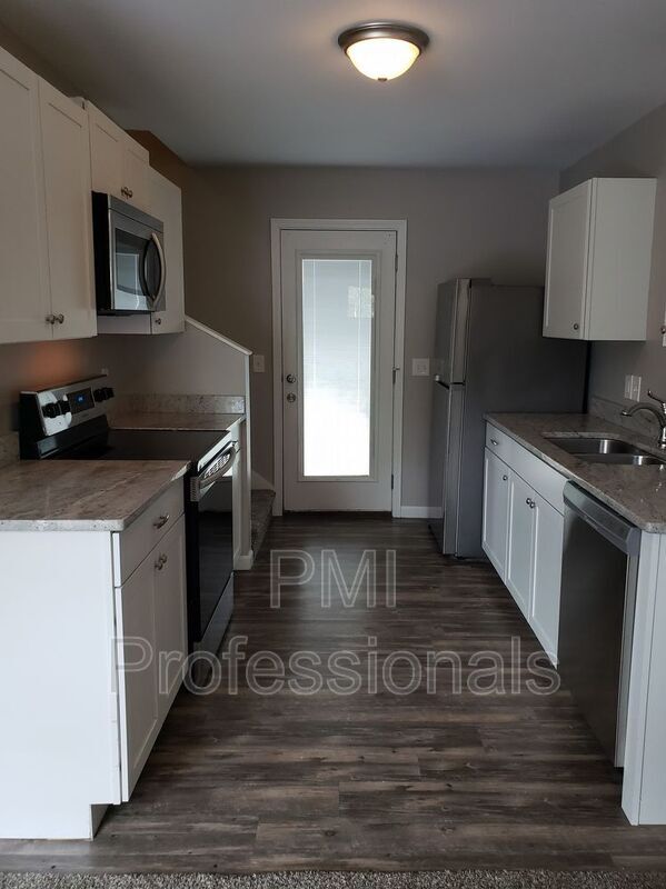 Foto del edificio - 632 East St