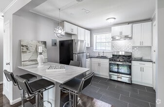 Interior Photo - Brookstone Court