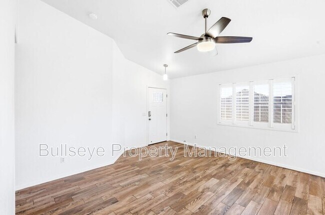 Foto del edificio - 3001 W Matthew Dr