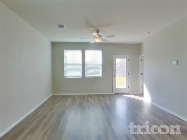 Foto del edificio - 3504 Gooseneck LN