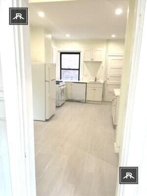 Foto del edificio - 3 bedroom in Brookline MA 02445