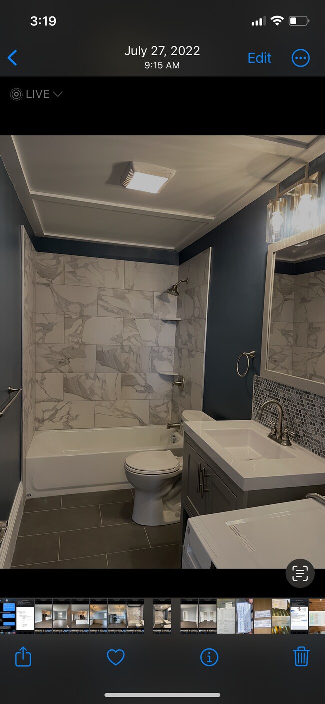 Building Photo - 10 Spring St