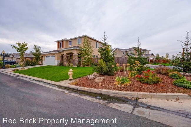 Foto del edificio - 4 br, 3 bath House - 3381 Carriage Ln.