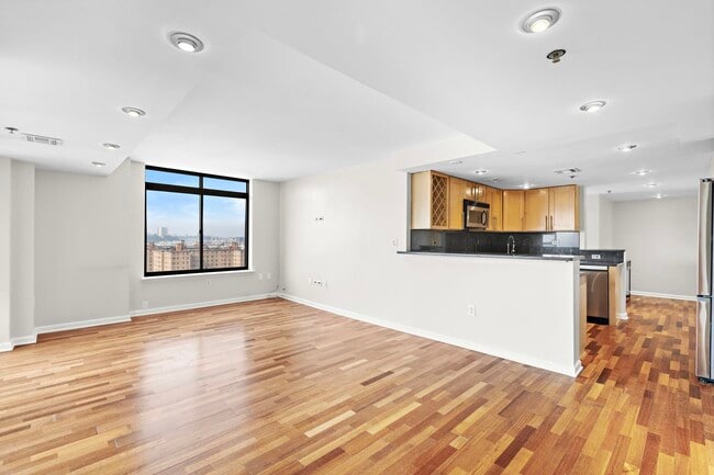 Foto del edificio - 700 1st St