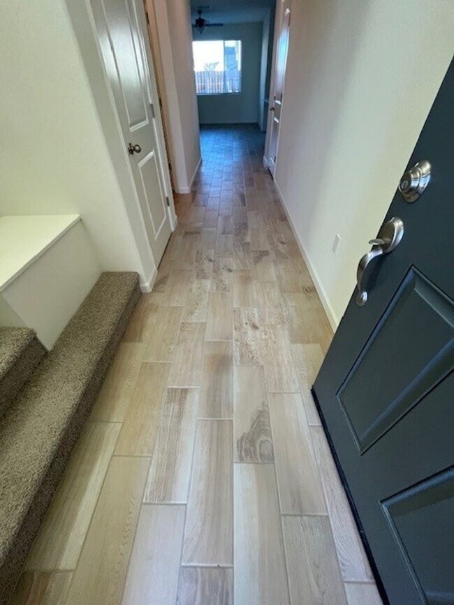 Foto del edificio - 30514 Delancy Rd