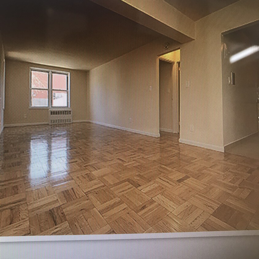 Foto principal - 27-20 30th Ave