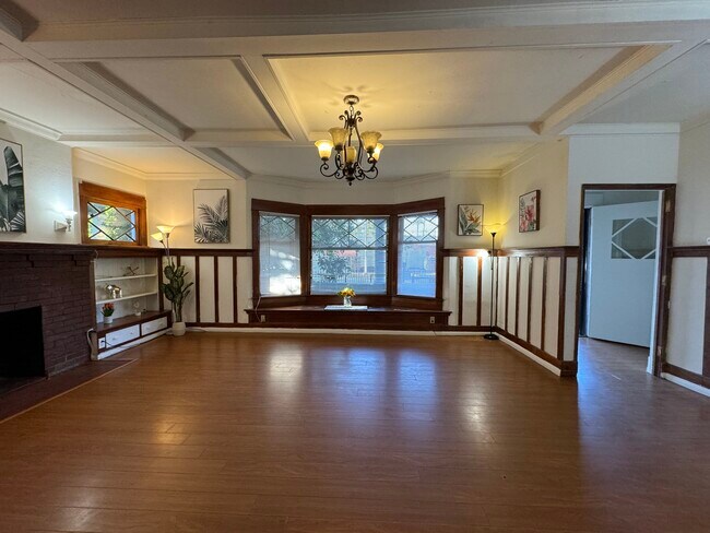 Foto del edificio - 1150 W 30th St