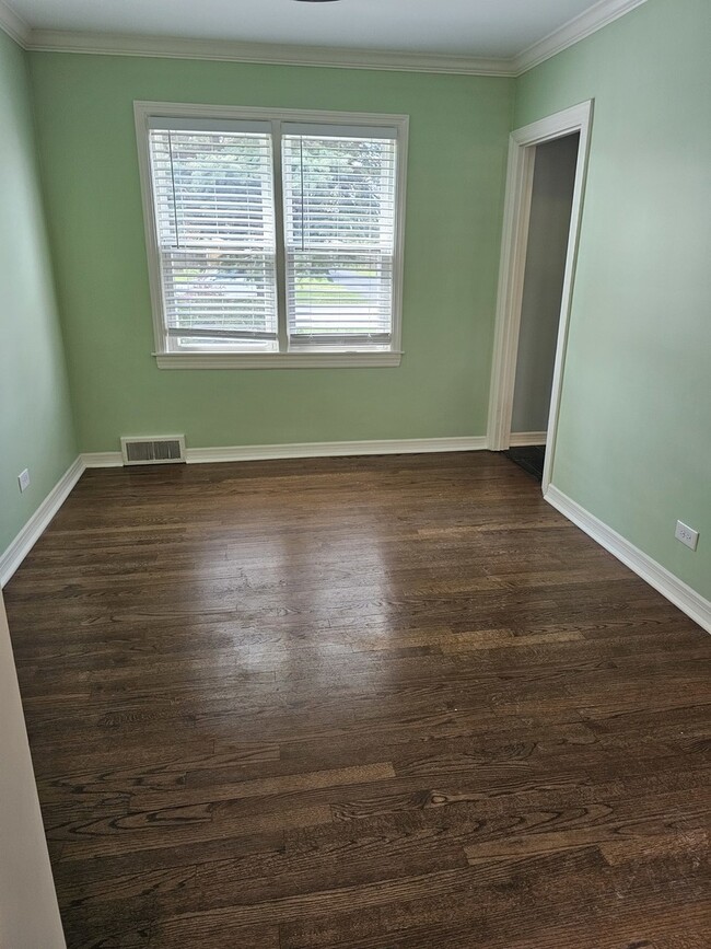 Foto del edificio - 7825 Nora Ave