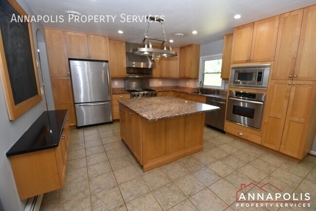 Foto del edificio - 127 Riverview Ave