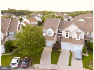 Building Photo - 411 Tuvira Ln