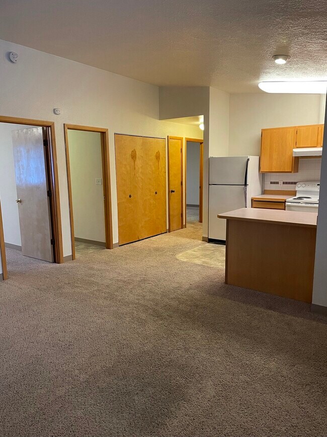 Foto del edificio - 604 2nd Street, Unit 7