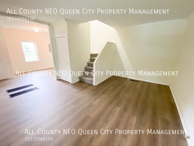 Foto del edificio - 7944 Harrington Ave
