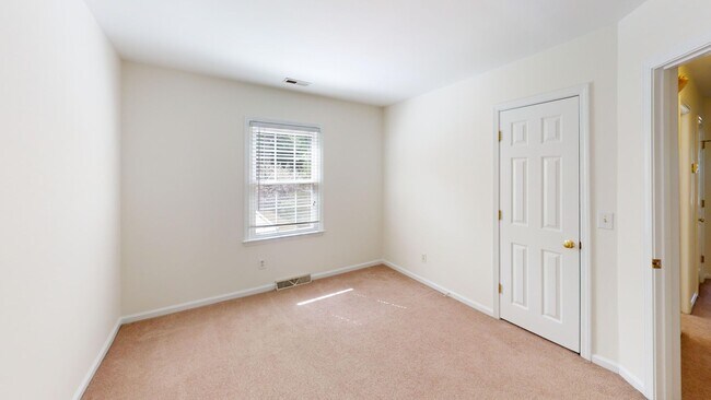 Building Photo - 4 Bedroom single family home for lease in ...