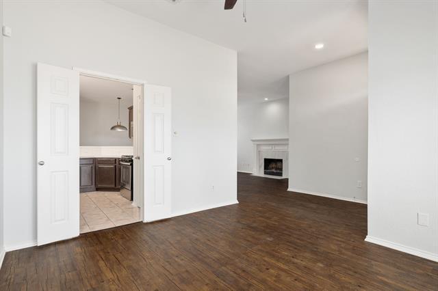 Foto del edificio - 10204 Belfort Dr