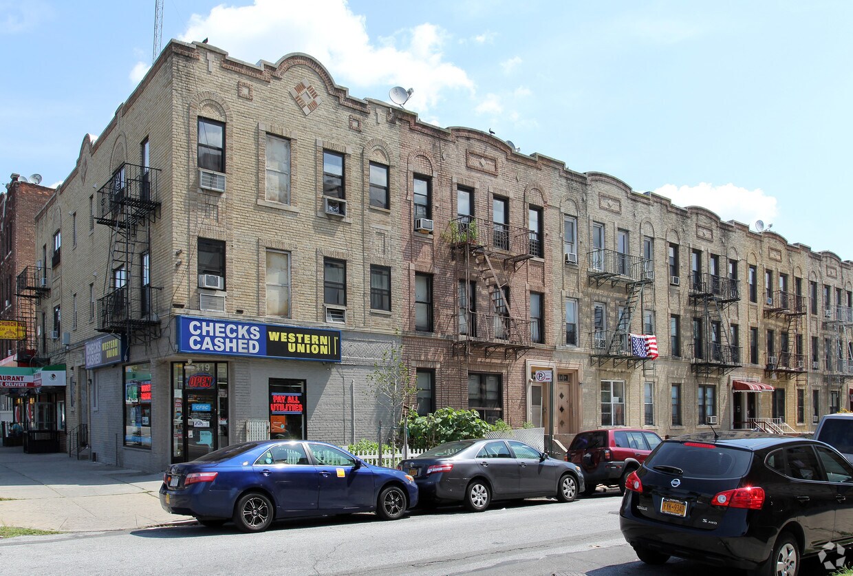 Primary Photo - 1409 35th St