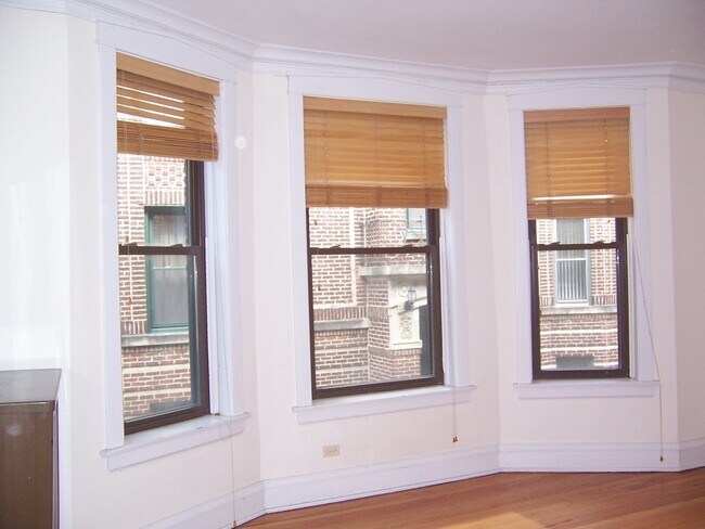 Foto del edificio - 5460 S Kimbark Ave