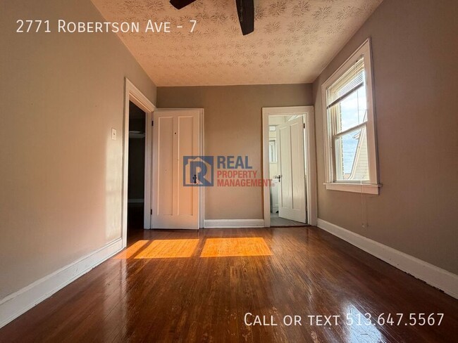 Building Photo - 2771 Robertson Ave