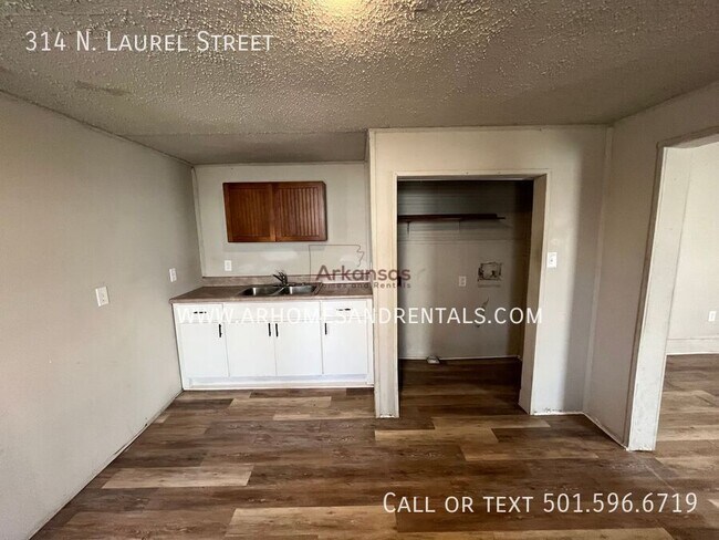 Foto del edificio - 314 N Laurel St