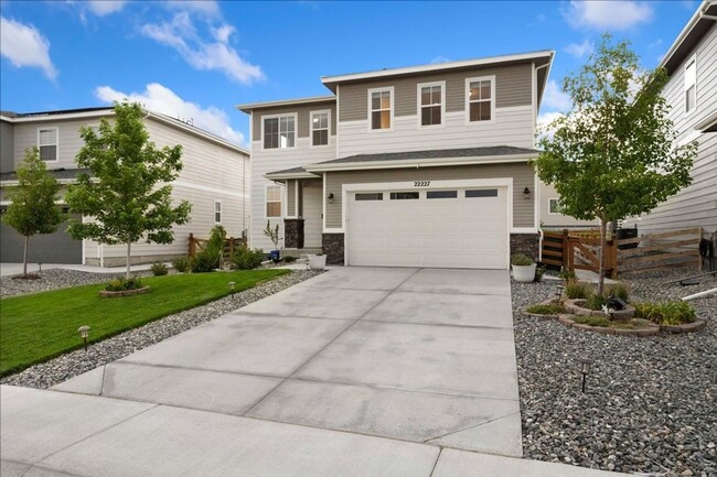 Foto del edificio - Beautiful Newer 3BR House in Cherry Creek ...