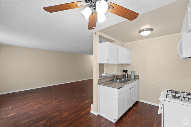 Studio - Balboa Ranch Apartments