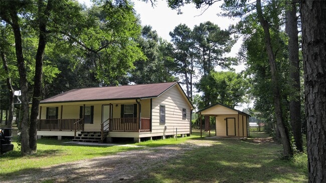 Foto del edificio - 12115 Old County Rd