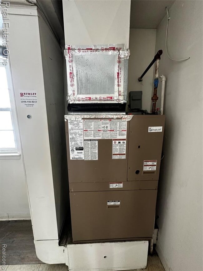 Foto del edificio - 102 Princeton Dr