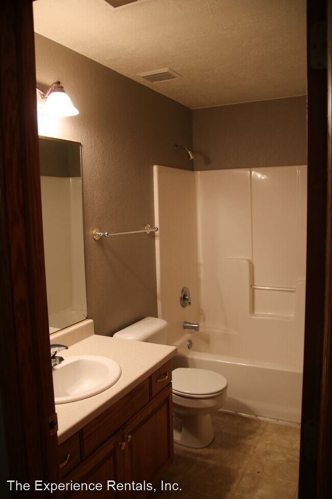 Foto del edificio - 4 br, 2 bath House - 5606 W. 58th St