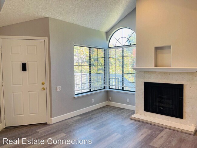 Building Photo - 2610 Yerba Vista Ct