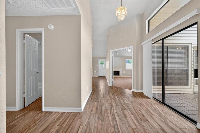 Foto del edificio - 1503 Quail Trace Dr