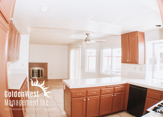 Building Photo - 12542 Darkwood Rd