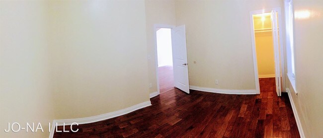 Foto del edificio - 5527 S Marshfield Ave