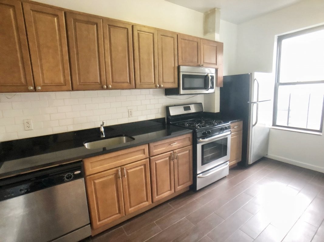 Primary Photo - 630 W 172nd St