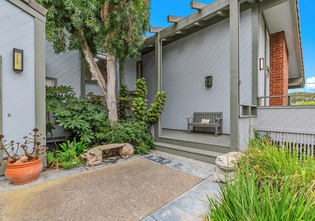 Building Photo - Unfurnished Village of Del Mar Home Boasti...